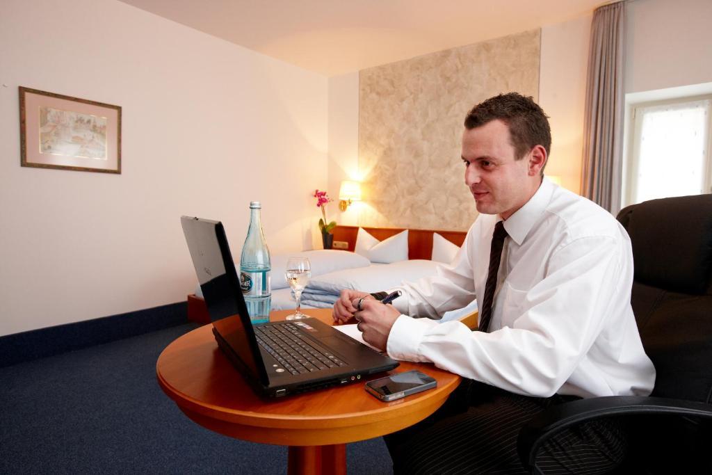גרדינג Hotel Am Markt חדר תמונה