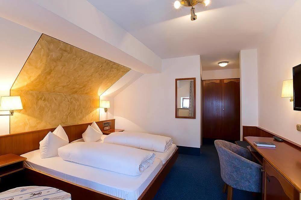 גרדינג Hotel Am Markt מראה חיצוני תמונה